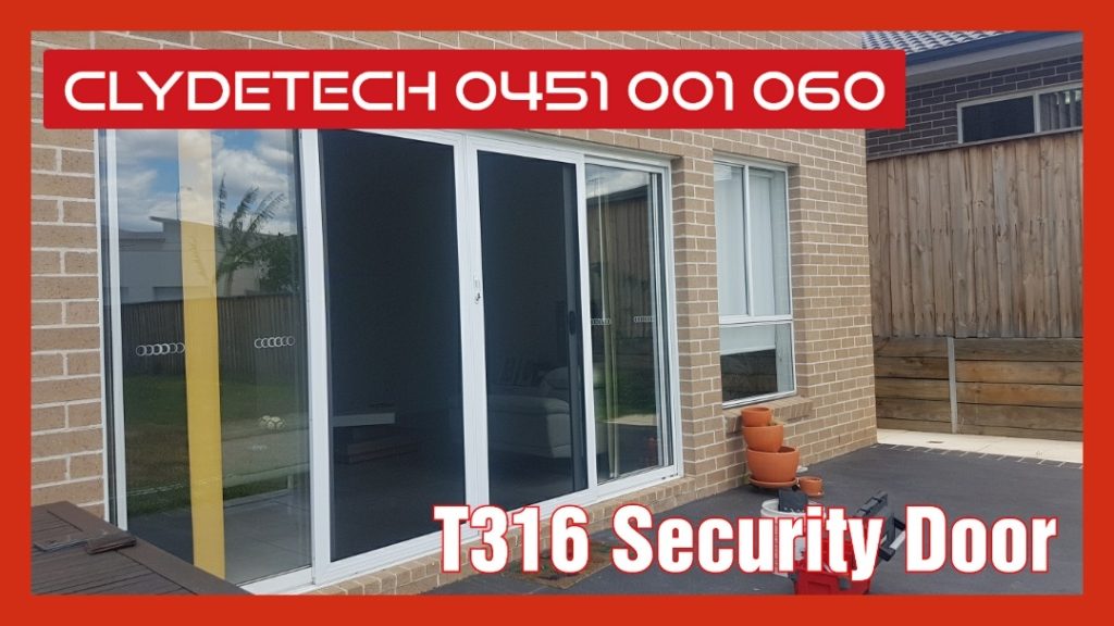 STAINLESS STEEL SCREEN DOOR  BOX HILL 0451 001 060 